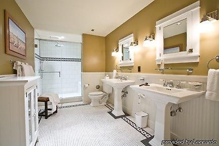 Tamarack Lodge Экми Номер фото